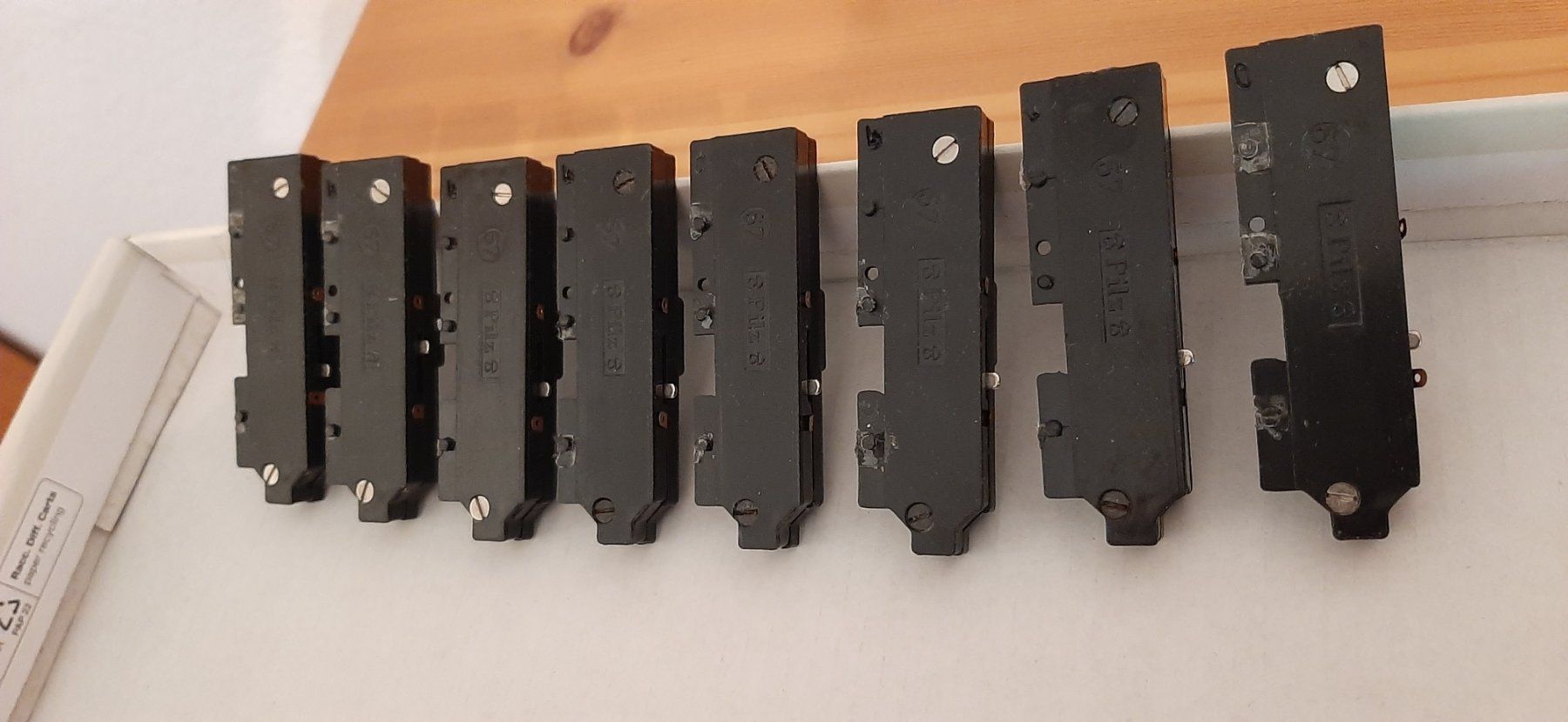 Modellini di ferrovie: 13 x Weichenantrieb H0 von Pilz, gebraucht – Usato da Wiesendangen venduto da pau_56xn 5