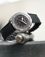 Taucheruhr M-DVR Automatik schwarz neuwertig in Box