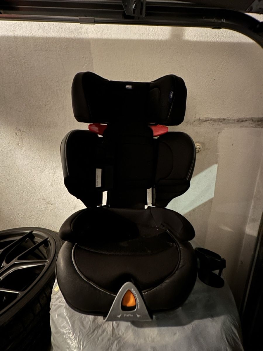 Auto-Kindersitze: Chicco Oasys 2/3 Kindersitz aus 1. Hand – Gebraucht aus Selzach von SiendoGaming