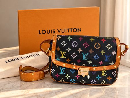 Louis Vuitton Monogram Multicolore Sologne Schwarz – Murakam