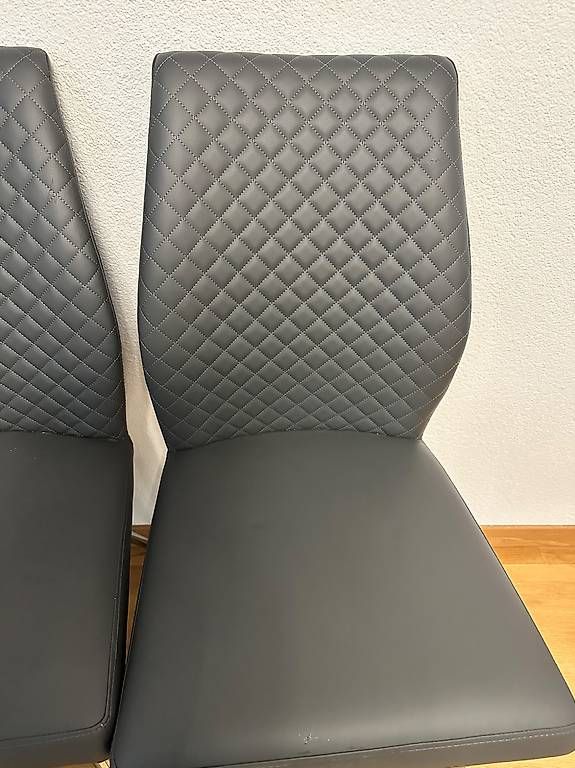 Sedie: Beide Stühle 25 fr  – Usato da Arbon venduto da hyk_p56n 1