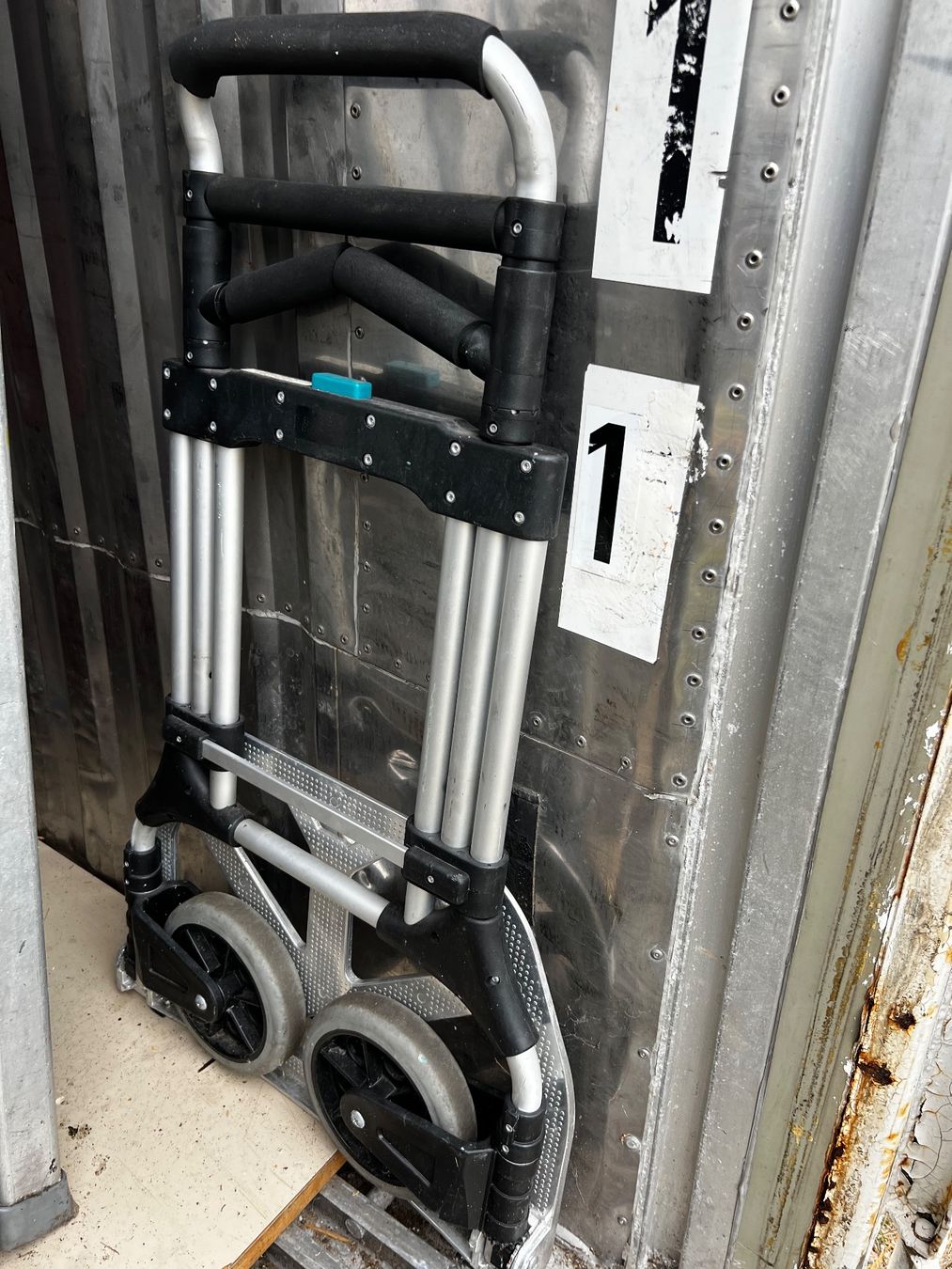 Koffer & Taschen: Sackkarren klappbar, Aluminium – Gebraucht aus Wettingen von Wespi4