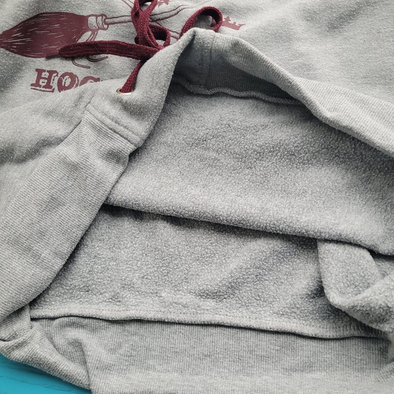 Maglioni & Felpe: Langarm Pullover GR.L /Harry Potter Hogwarts Quidditch grau – Nuovo (secondo la descrizione) da SCHÜBELBACH venduto da CoKaHa 8