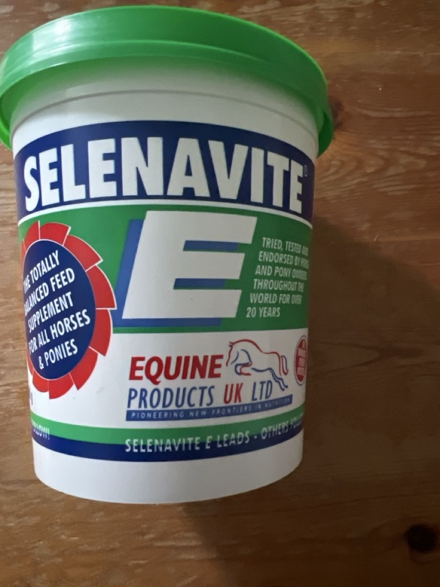 Futter: Selenavite E Pferdefutterergänzung 500g ungeöffnet – Neu und originalverpackt aus Siglistorf von Allerhand0