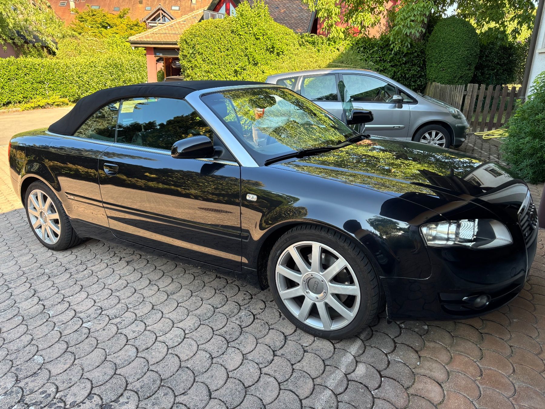 Audi Automobili: Audi A4 Cabriolet noir – Usato da Commugny venduto da tj0205 2