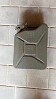 Benzinkanister Metall 10 Liter grün gebraucht 1980