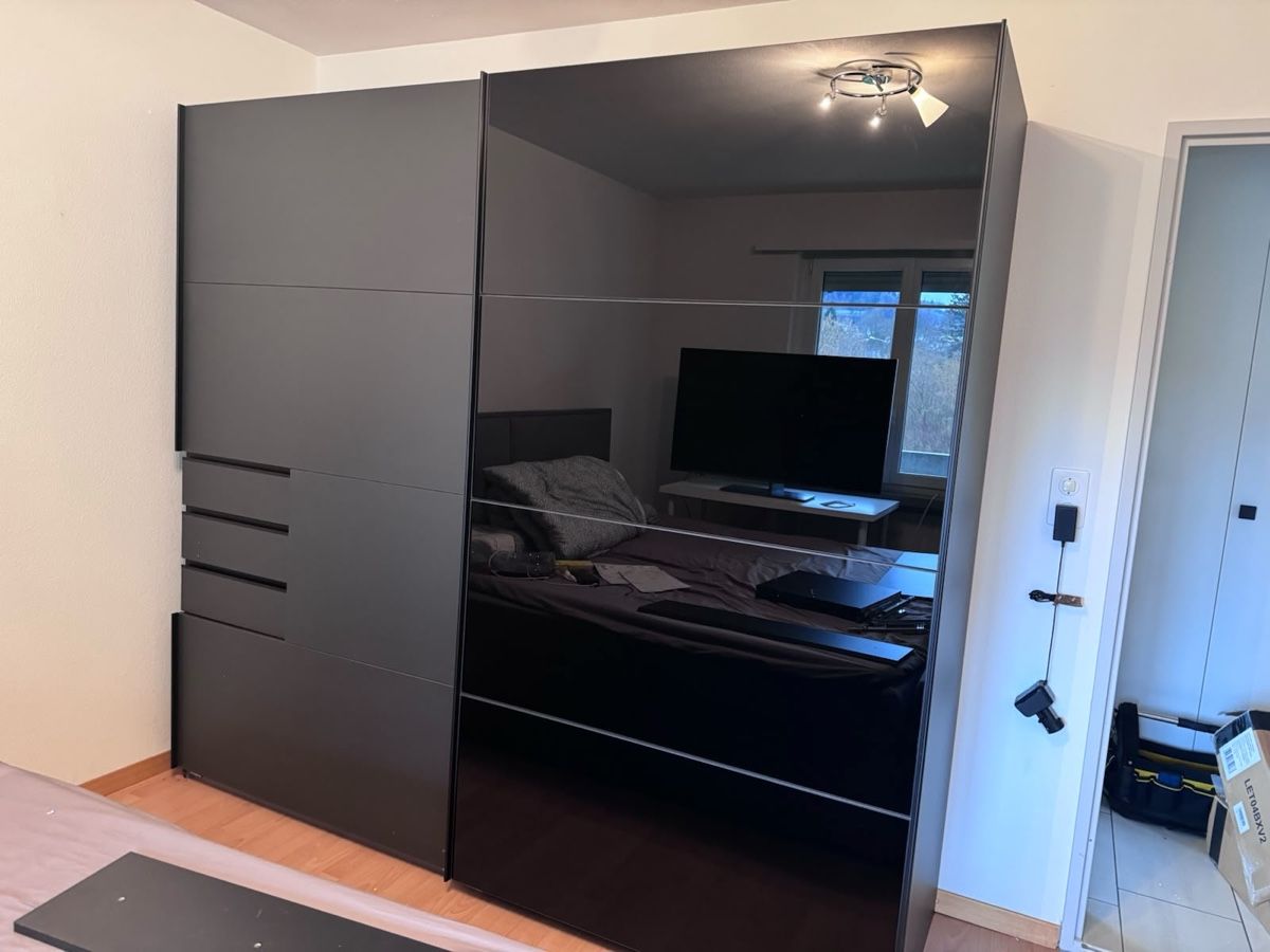 Armadi: Kleiderschrank ASCONA dunkelgrau – Usato da Wila venduto da dom_8wcr 1