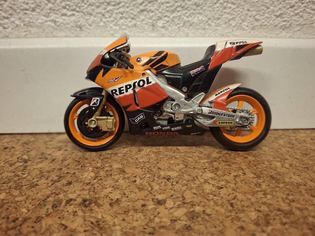 Kit di modellismo & Modellini statici: Diverse Modellmotorräder – Usato da Therwil venduto da Johndo01 4