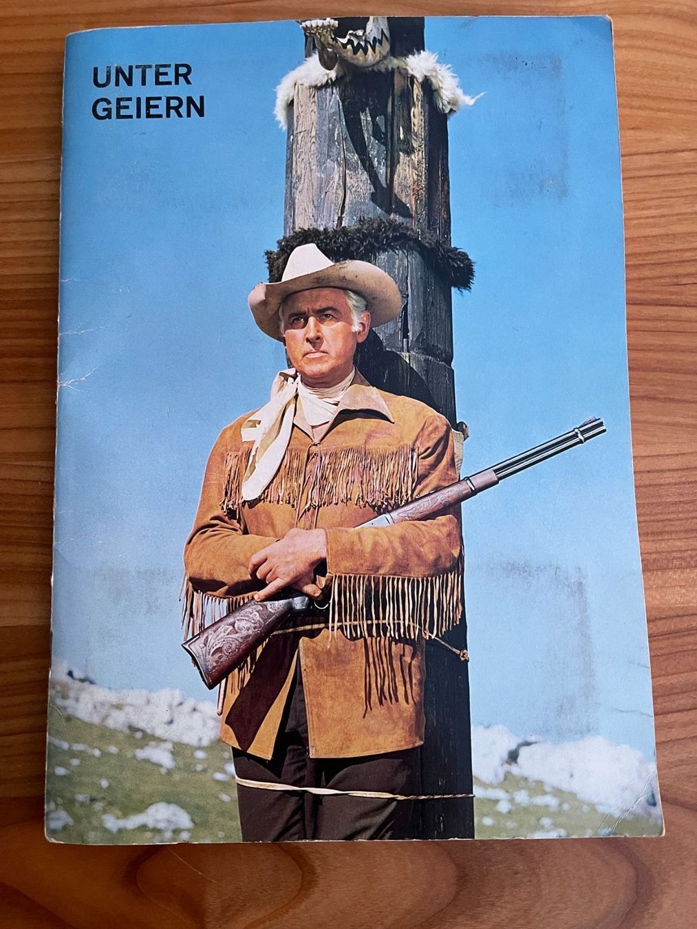 Bücher: UNTER GEIERN – Gebraucht aus Honau von sainj