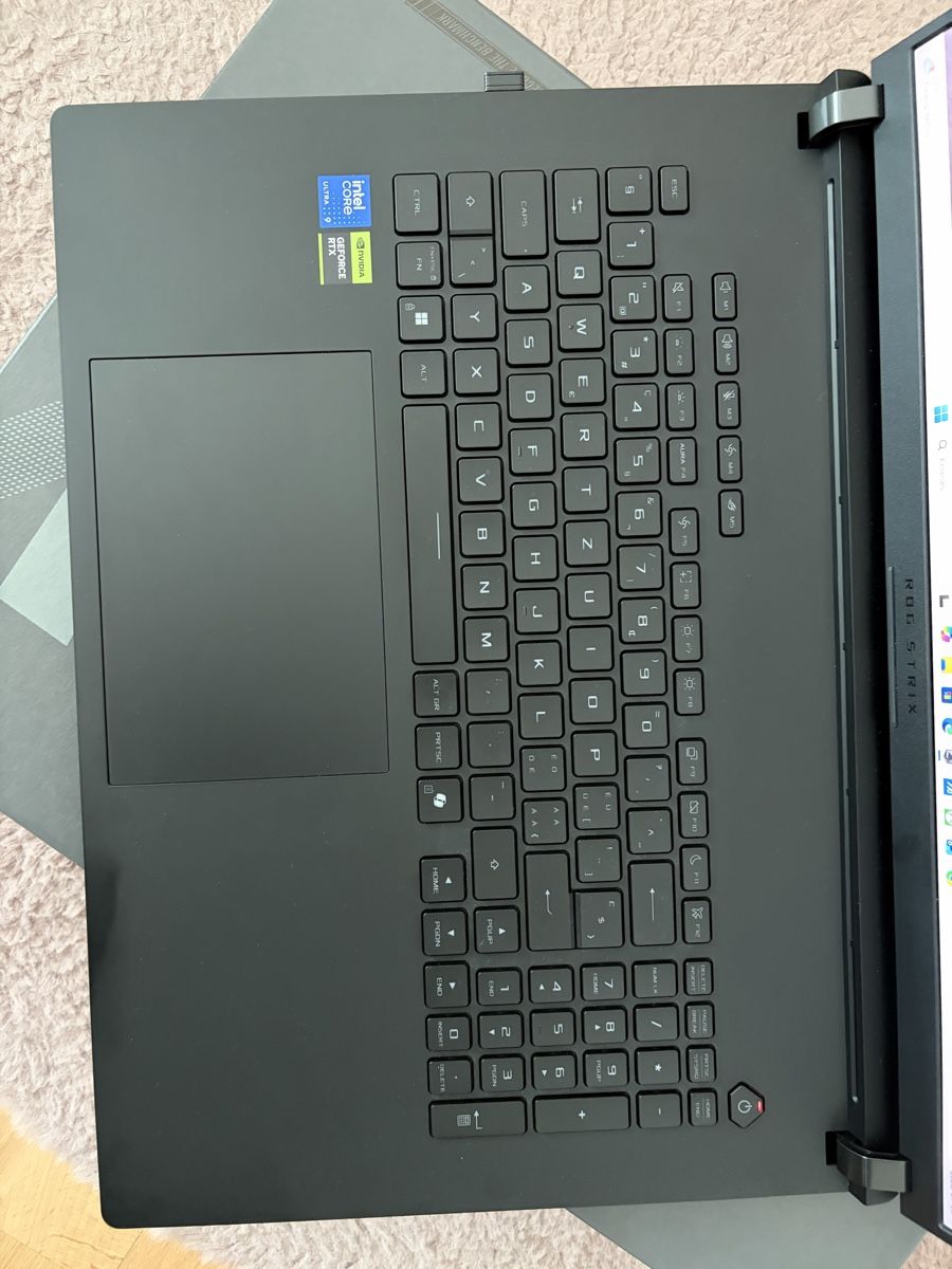 Asus Notebooks: ASUS ROG Strix SCAR 18 G835LX – Neu (gemäss Beschreibung) aus Düdingen von fit_bm9j 4