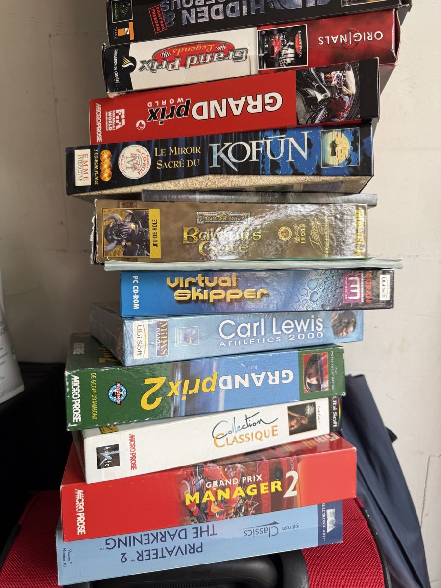 Giochi: Lot pc box – Usato da Crissier venduto da Body-Jonat