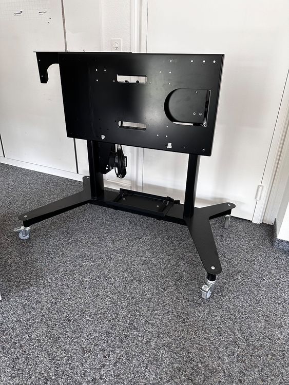 LINAK - Monitor / Bildschirm / Wagen Monitorhalterung (Gebraucht) in ...