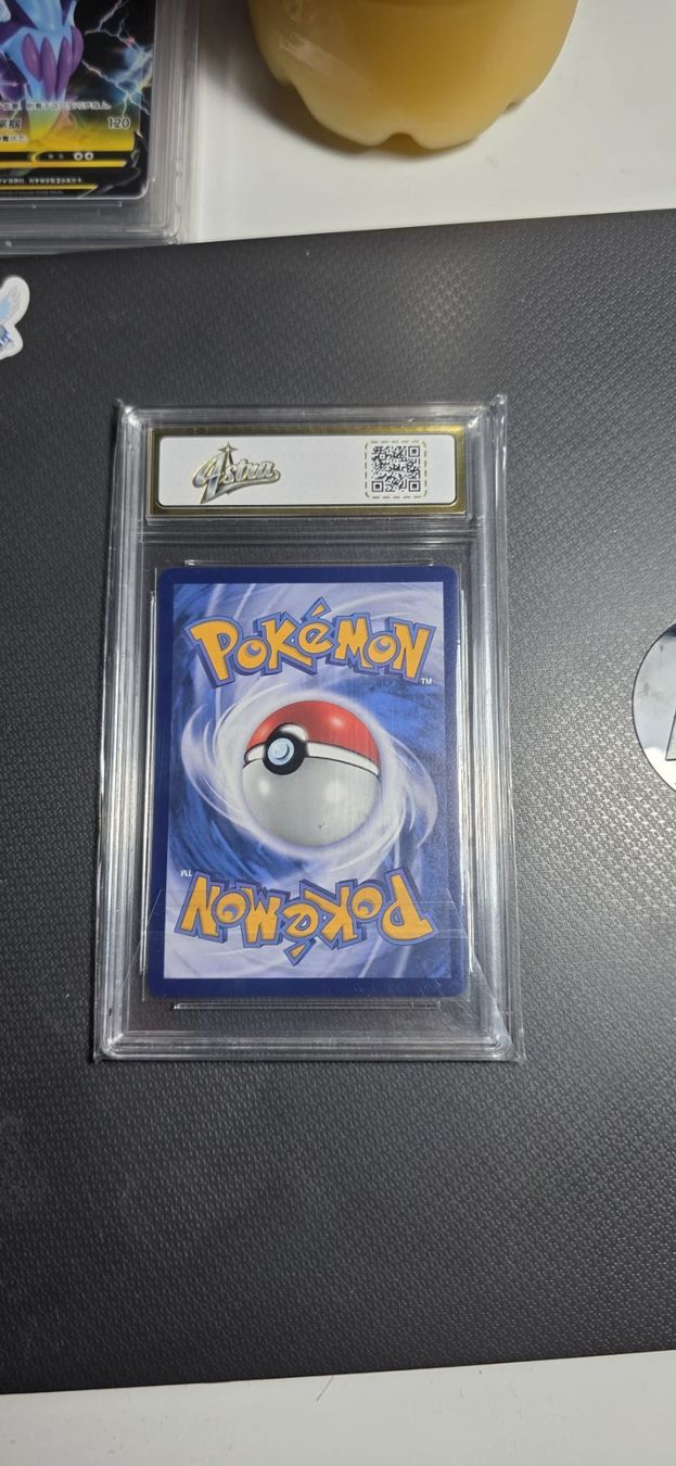 Pokémon Carte collezionabili: Pkemon Victini Vmax - Chinese – Usato da Sierre venduto da NabboNatale 1