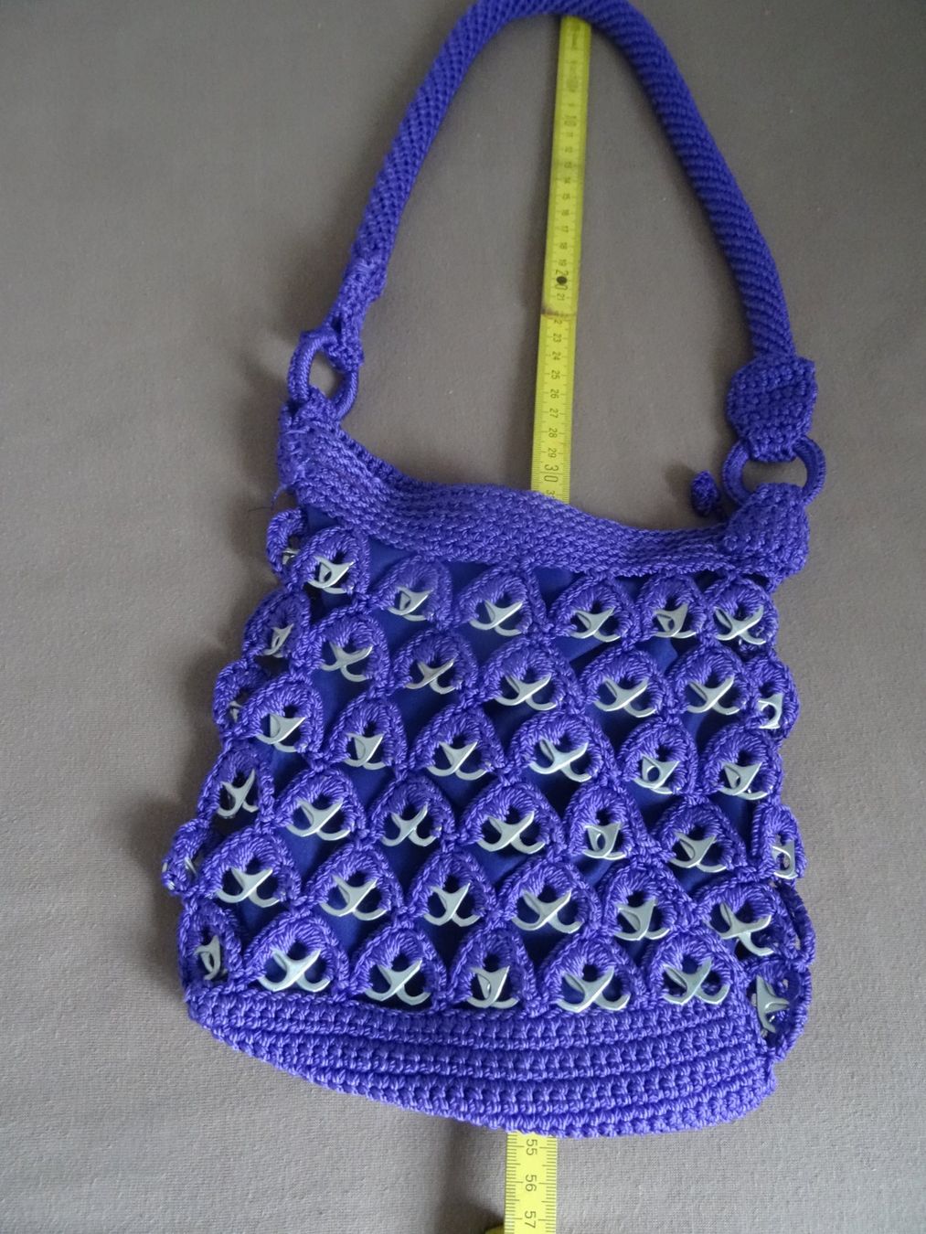 Borse da donna: Handtasche gehäkelt mit Ringpulls violett neu – Nuovo (secondo la descrizione) da Ehrendingen venduto da CHMEX 1