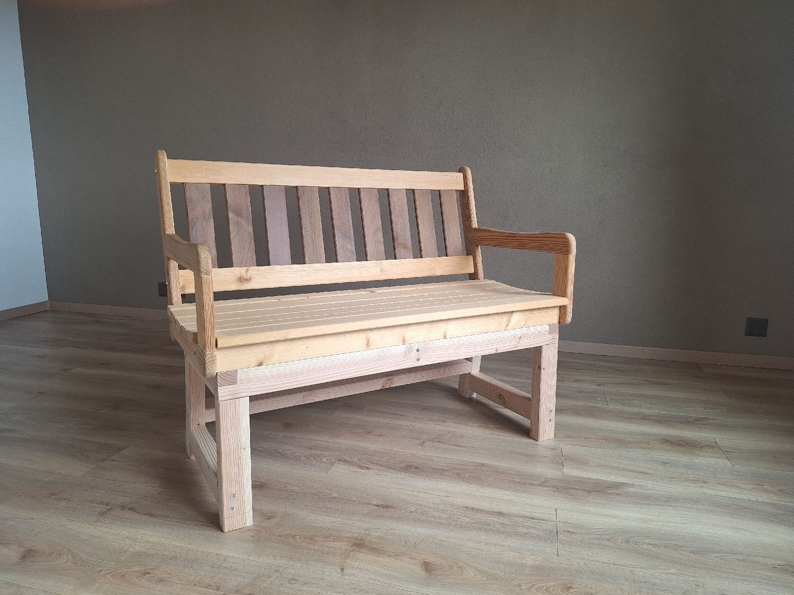Bänke: Bänkli – Neu (gemäss Beschreibung) aus Dietikon von Gian416 4