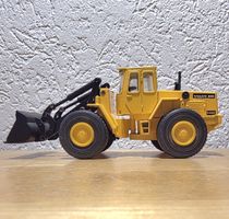 Volvo BM 4400 Radlader Loader Schaufel 1:50
