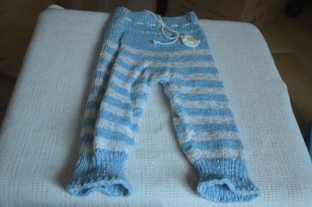 TAILLE 74 - HOSE NEU - HANDARBEIT