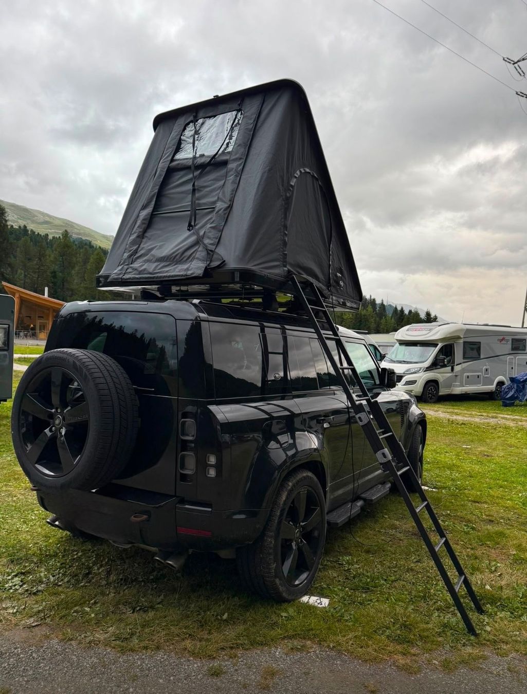 Tende : Autohome Columbus Variant Medium (Schwarz) – Usato da St. Gallen venduto da agenturamflughafen