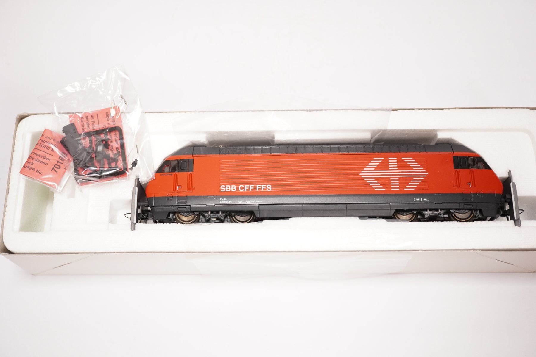Roco Modellini di ferrovie: 1å Roco 43970 SBB 460 E-Lok Lötschberg – Usato da Uetendorf venduto da tigermuegi 8