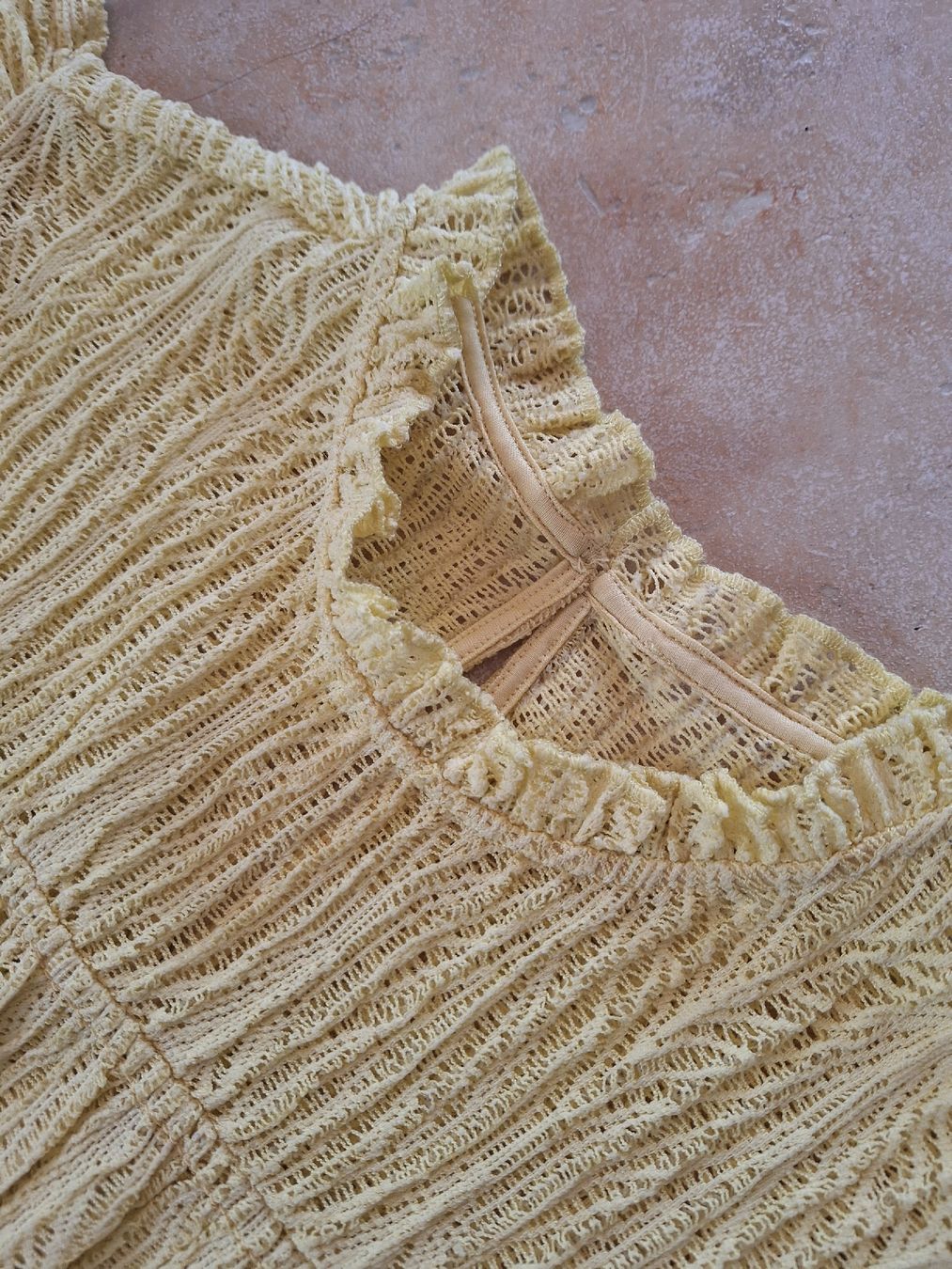 H&M Tops: Shirt verspielt hellgelb – Neuf (Voir description) à Rheinfelden par Cleopatra2000 2