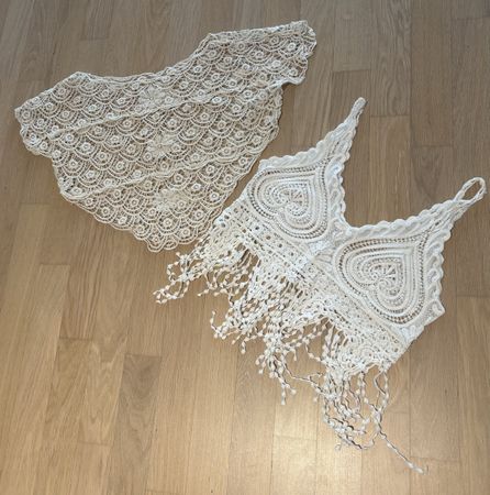 Boho Häkel-Set Weiß – Spitzen-Top mit Fransen & passender Üb