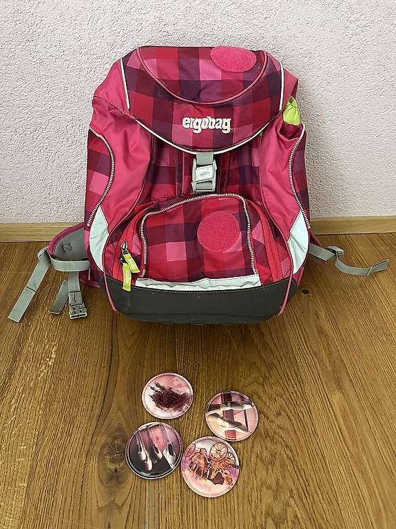 Ergobag Borse & Zaini: Ergobag mit vielen Kletties – Usato da Balterswil venduto da sejo2008