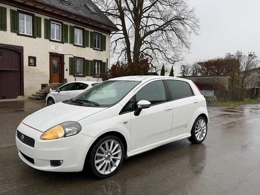 Automobili: Fiat Grande Punto – Usato da Schaffhausen venduto da ste_my8z 2