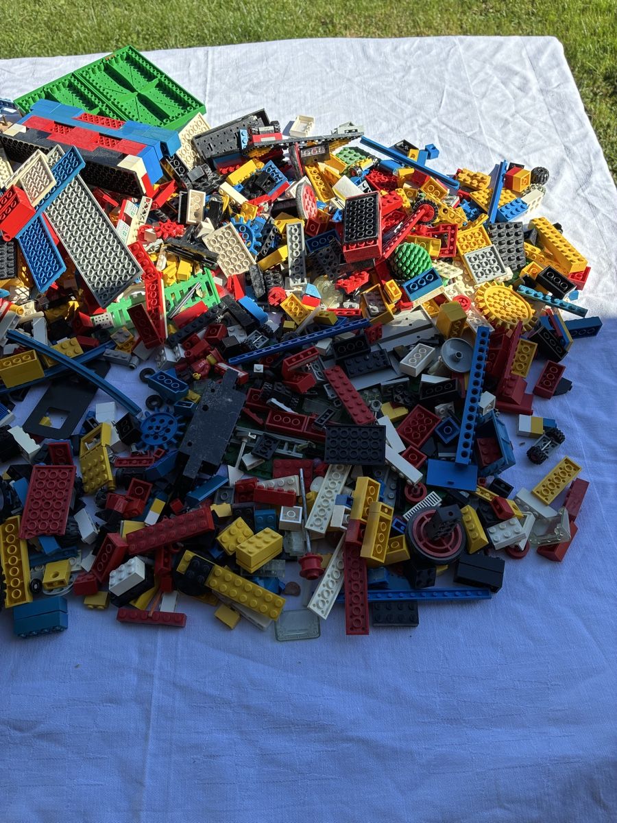 Lego Baukästen: Gros lot de LEGO  – Gebraucht aus Les Bayards von Mutz51 1