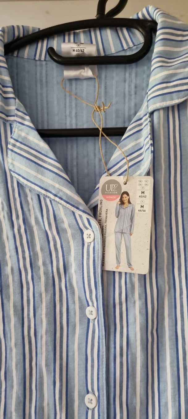 Negligees & Pigiami: Pyjama Damen gestreift Grösse M mit Etikett – Nuovo (secondo la descrizione) da egliswil venduto da Maggy6 1