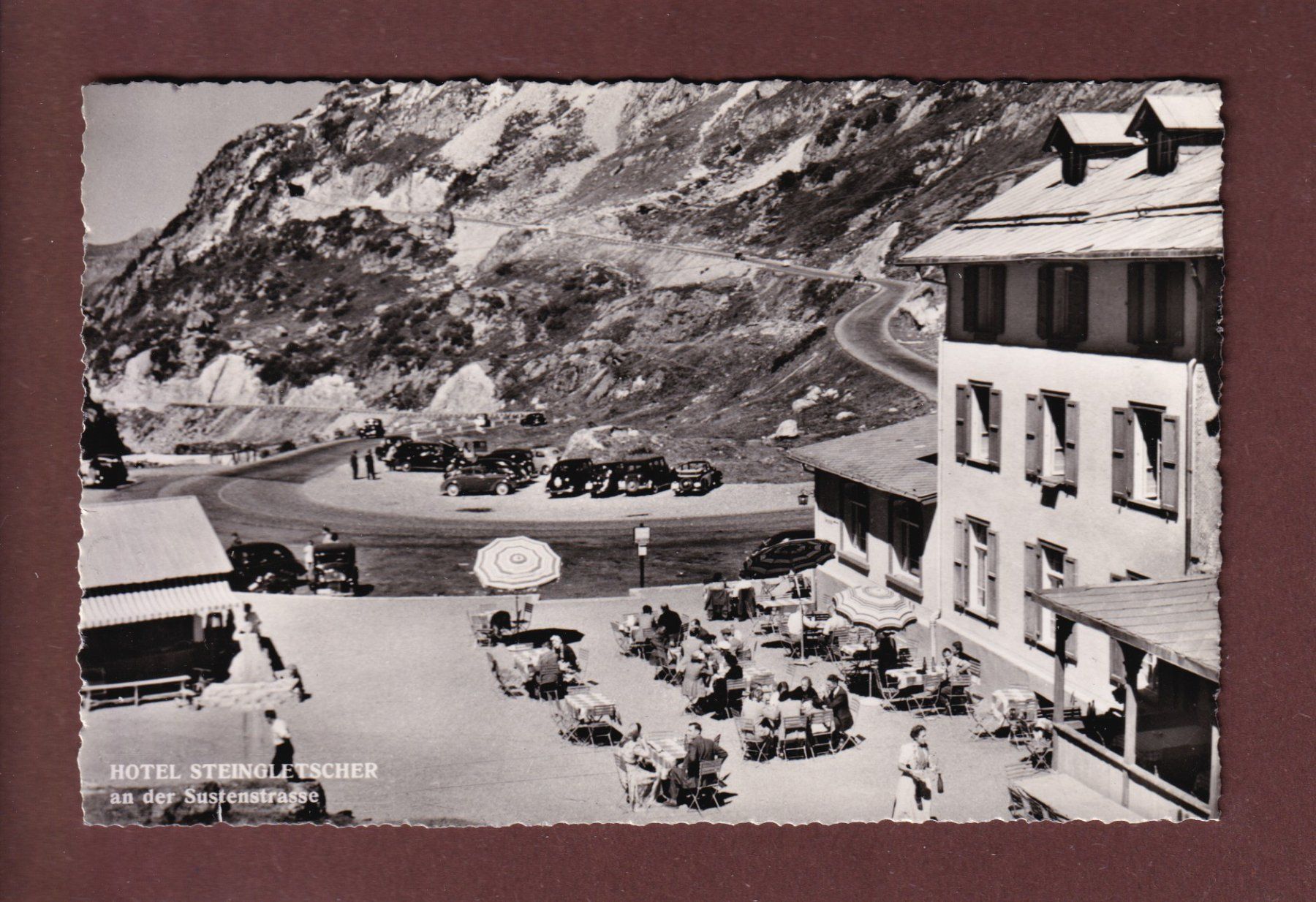 Cartoline postali: Hotel STEINGLETSCHER an der Sustenstrasse - 1951 – Usato da Pully venduto da nicecards