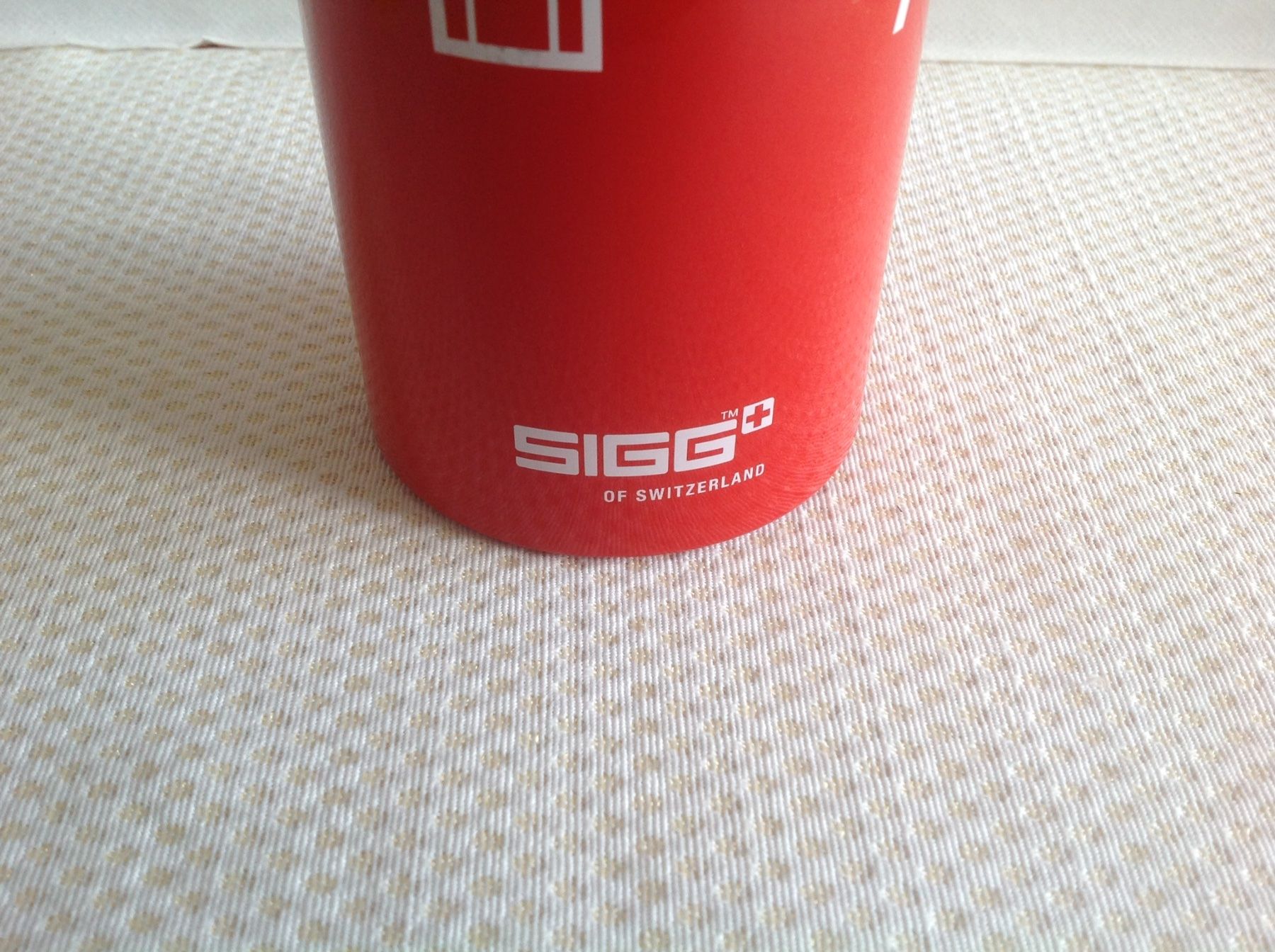 Sigg Trinkflaschen & Thermosflaschen: SIGG - Gourde - Bouteille - rouge Swisscom - 1L – Gebraucht aus Sion von accroshoes 5