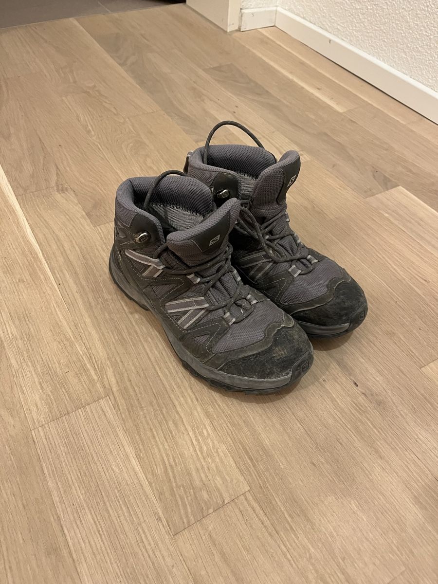 Salomon Chaussures garçon: Salomon Wanderschuhe Kinder 36 – D'occasion à Greifensee par daniel1982 1
