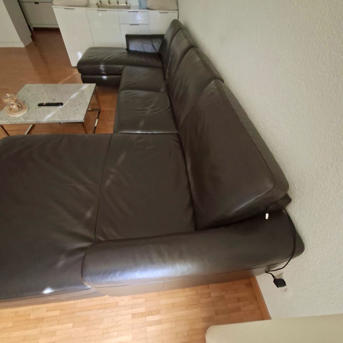 Sofas: Leder Ecksofa dunkelbraun mit Ottomane gebraucht – D'occasion à Spiegel b. Bern par DDML-3000 6