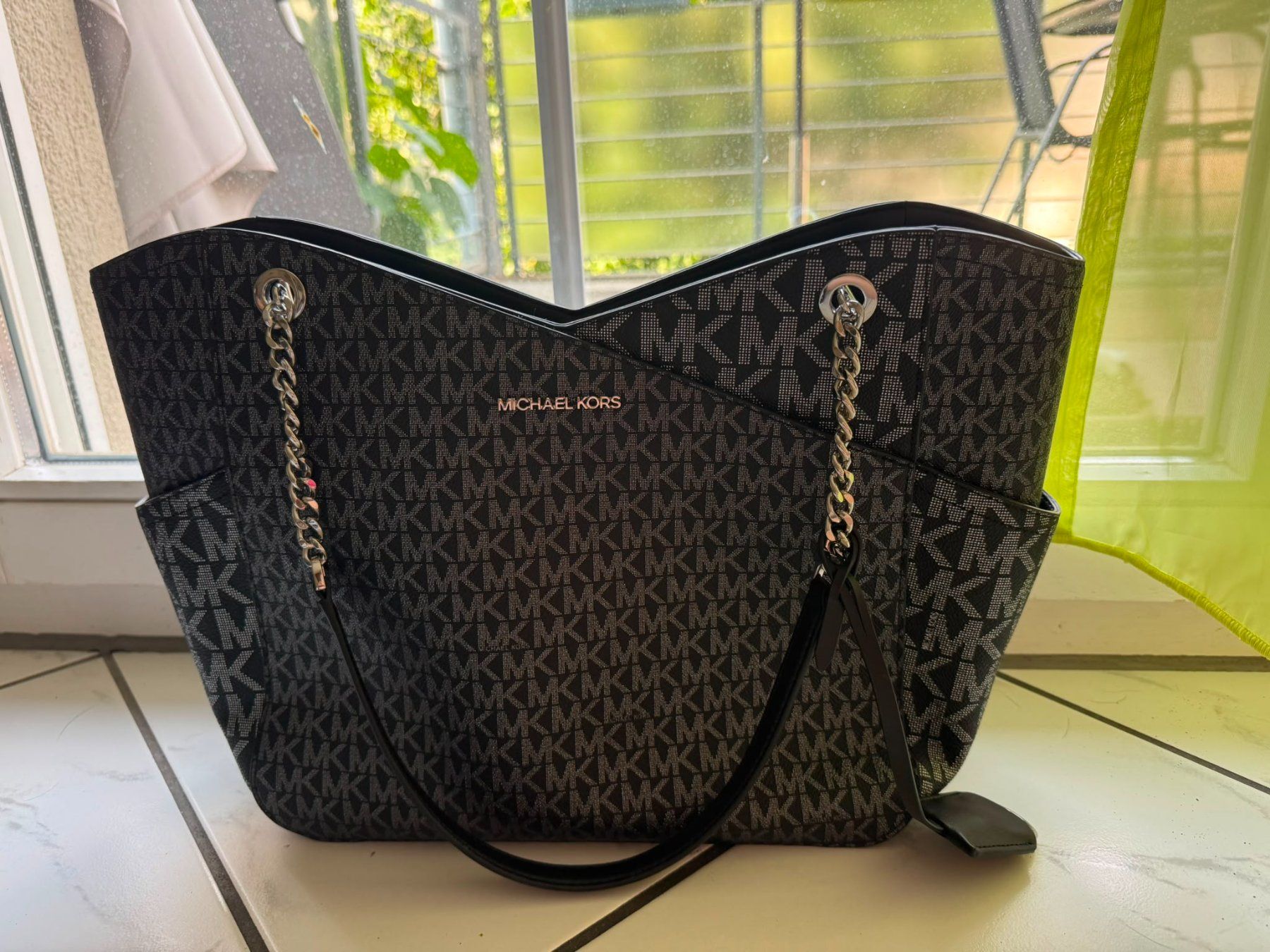 Michael Kors Borse: Michael Kors Tote Bag Schwarz Neu – Nuovo (secondo la descrizione) da Malans GR venduto da Tomfaller