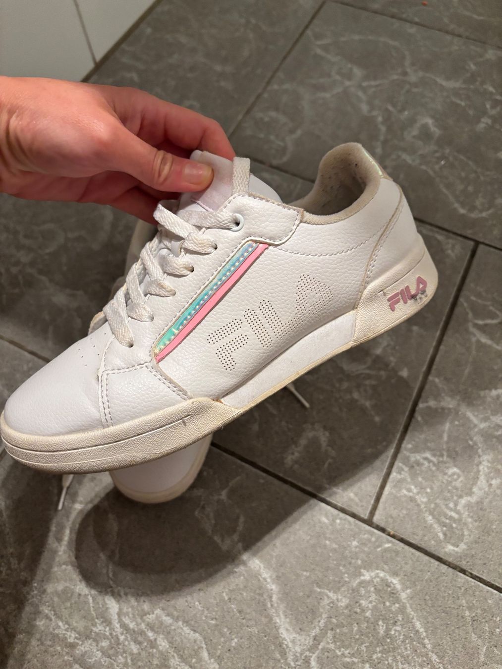 Fila Scarpe da donna: Sneakers FILA – Usato da Bern venduto da Iuliia_novova 1
