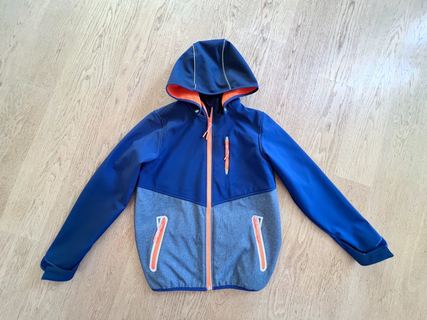 Tchibo Giacche & Cappotti: Softshelljacke von Tchibo, Gr. 146/152 – Usato da Kloten venduto da sanibunny