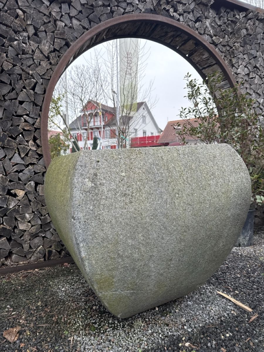 Vasi per fiori: Grosse Stein Pflanzentröge, Steintröge, Winterfest! – Usato da Andhausen venduto da Ste_senn