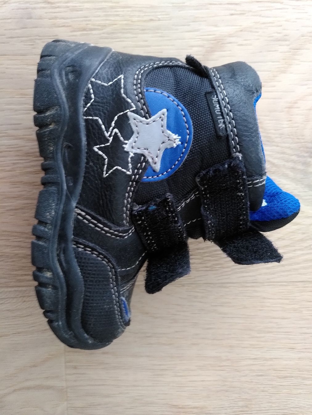 Chaussures garçon: Winterstiefel Grösse 21 – D'occasion à Penthaz par ann_l7zt 2