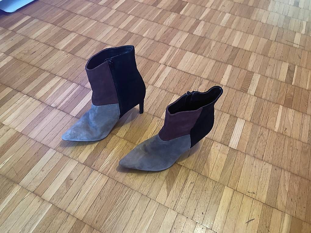 Scarpe da donna: Stiefeletten Tricolore, 40 – Usato da Zürich venduto da SuzanY01