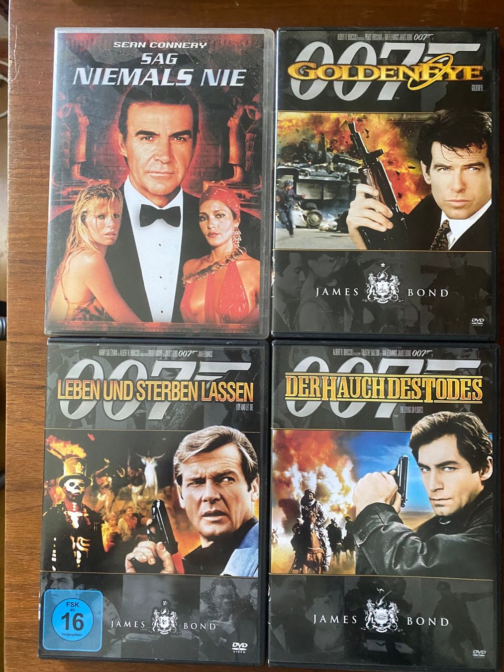 Alle DVDs: James Bond 9 DVD's (1x2) 443 – Gebraucht aus Stäfa von elcondor245 1