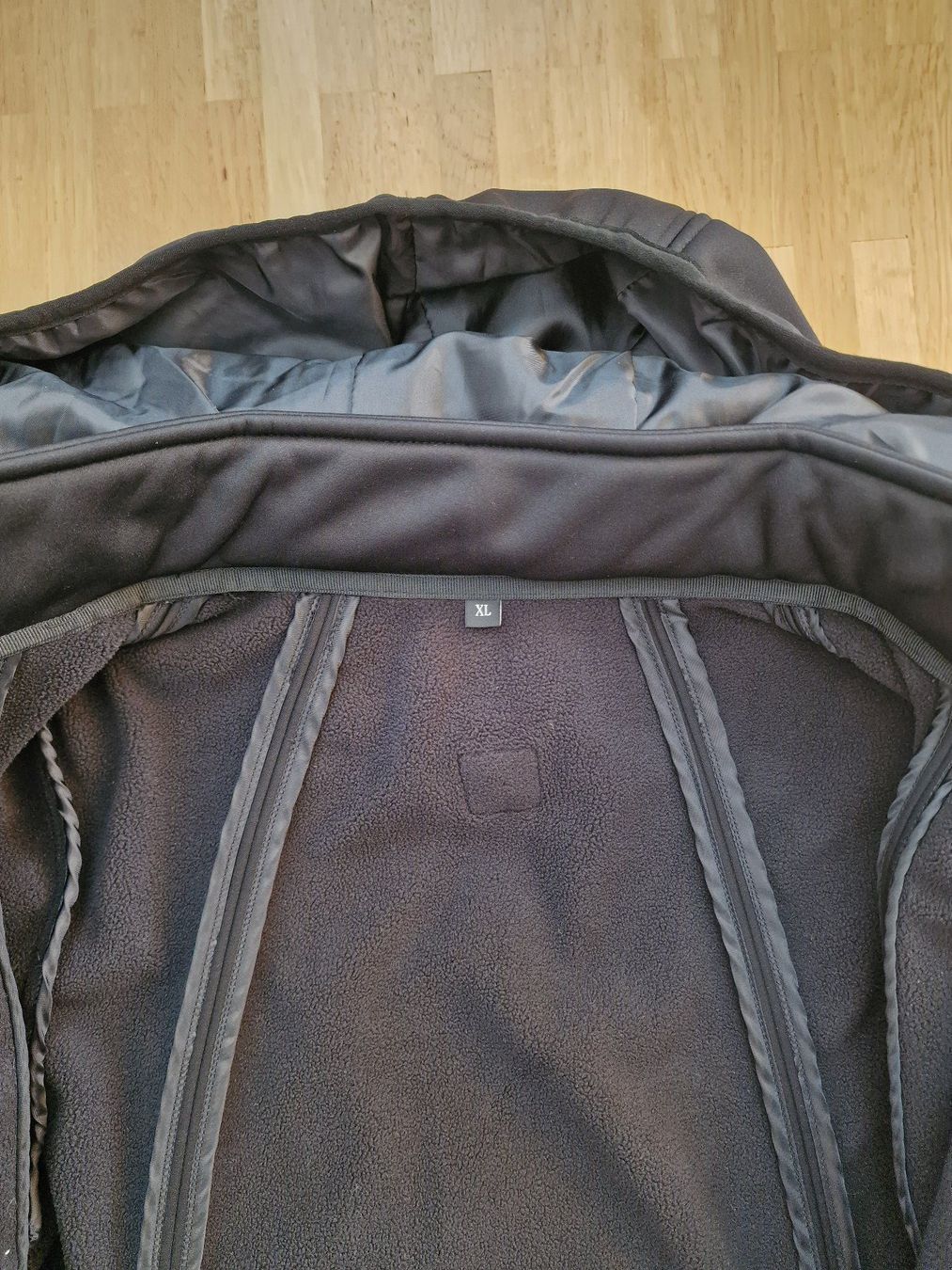 Giacche: Softshell-Reitjacke mit Kapuze, XL - klein geschnitten – Usato da Zürich venduto da Sumsum80 5