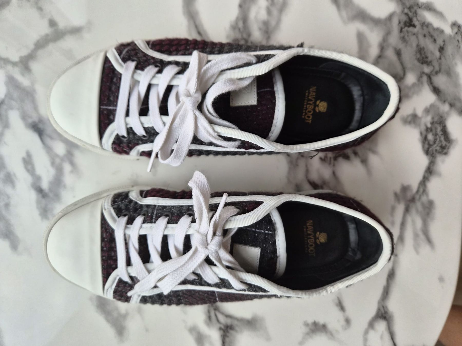 Navyboot Scarpe da donna: Navyboot Switzerland Sneakers, size 39, excellent condition – Nuovo (secondo la descrizione) da Immensee venduto da jan_9rzs 6