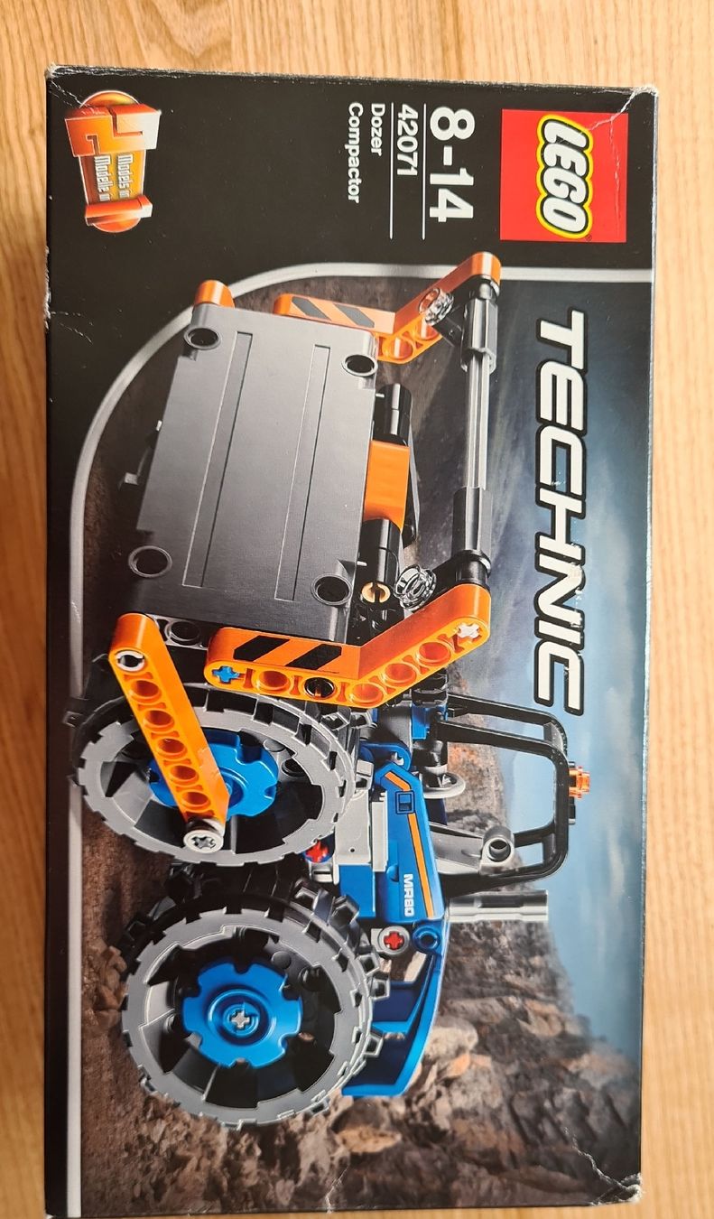 Technics Kit di costruzioni: Lego Technic 42071 Dozer Compactor – Nuovo e nell'imballaggio originale da Balterswil venduto da bischoftanja