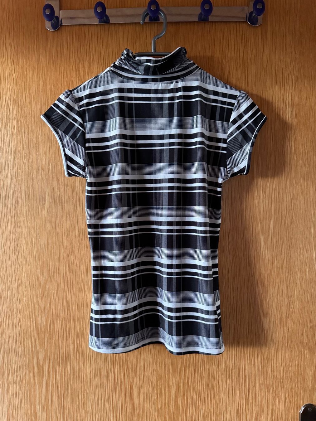 Top: Kariertes Basic Shirt Gr. M – Usato da Grosswangen venduto da SALE_SALE_SALE 3