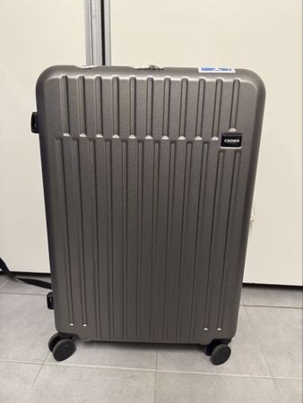 Crown Grey Hardside Spinner Suitcase 28”