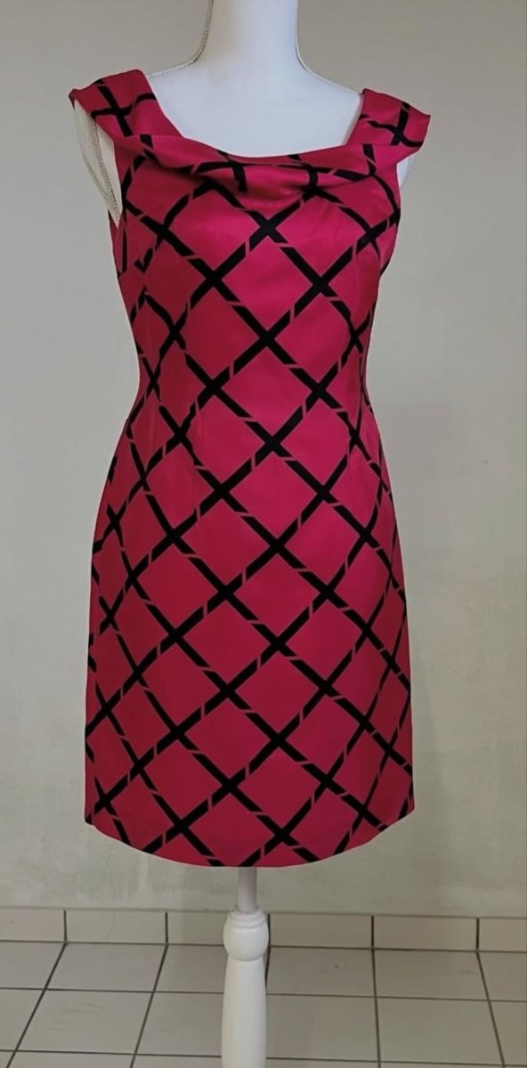 Vestiti: elegantes Kleid – Usato da Bretzwil venduto da .Schoggi.