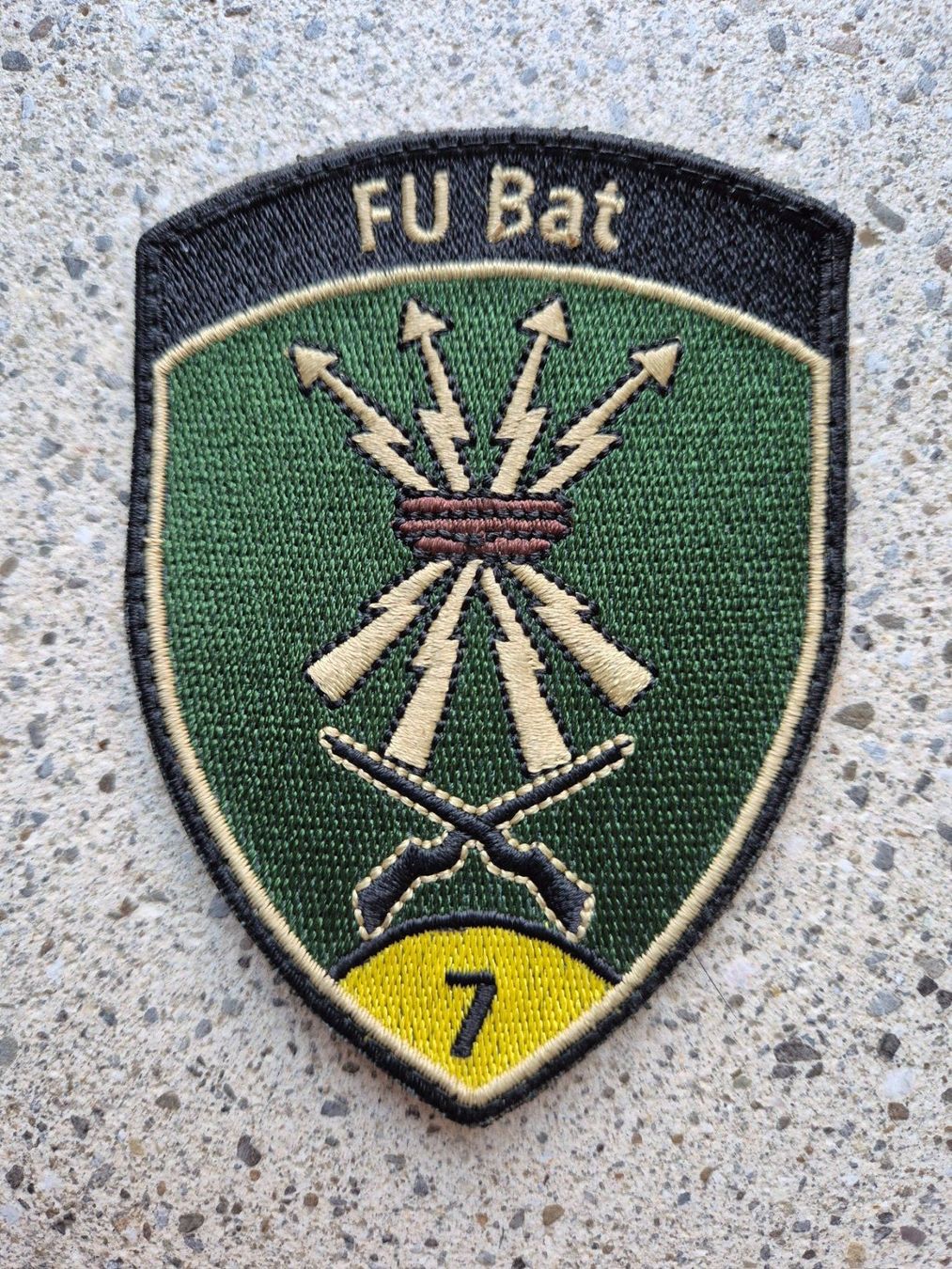 Schweizer Armee Plaketten & Abzeichen: *** Badge FU Bat 7 Original mit klett *** – Neu (gemäss Beschreibung) aus Riedholz von fr_sIruP