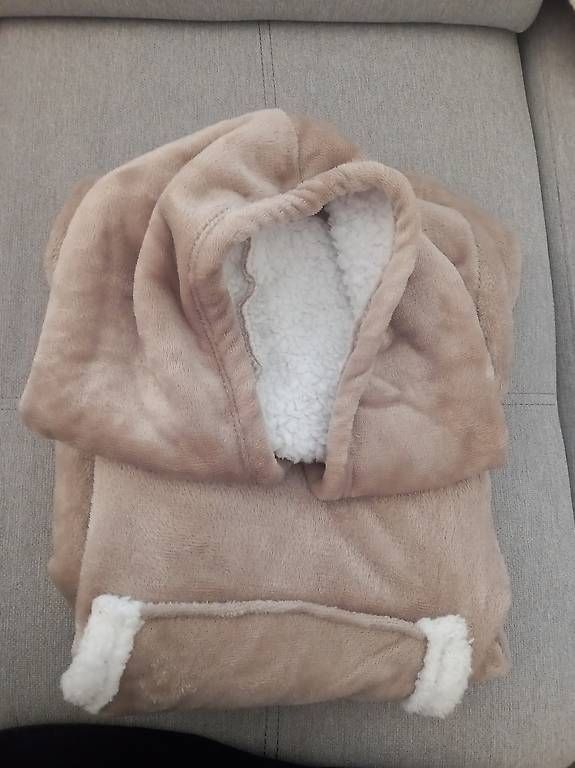 Coperte: Plaid douillet pour l'intérieur – Usato da givisiez venduto da odilev 1