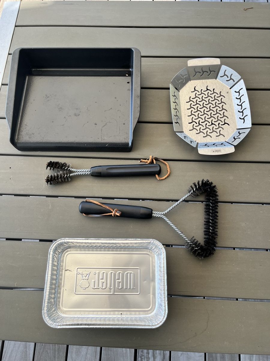 Weber Griglie: Weber Lumin Compact Elektrogrill mit Zubehör – Usato da ligerz venduto da Seebutz 5