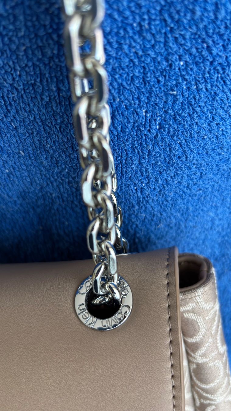 Calvin Klein Borse da donna: Original Calvin Klein Tasche – Usato da Dietikon venduto da zol_98hy 4